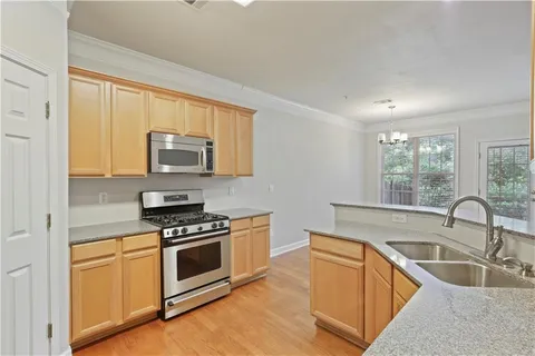 $2,900 | 720 Surrey Park Place Southeast, Smyrna, GA 30080