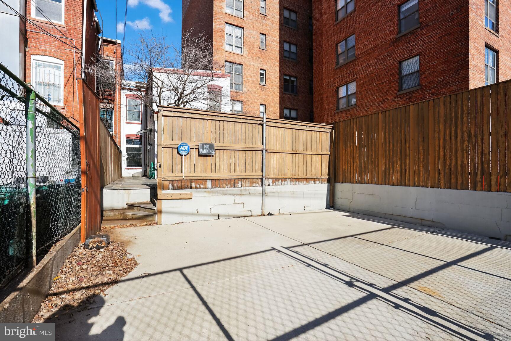 1634 R Street Northwest Washington, DC 20009 - Photo 30 of 30 a view of a building