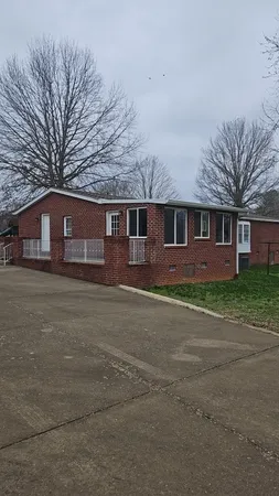 $325,000 | 1011 Liberty Circle, White Bluff, TN 37187