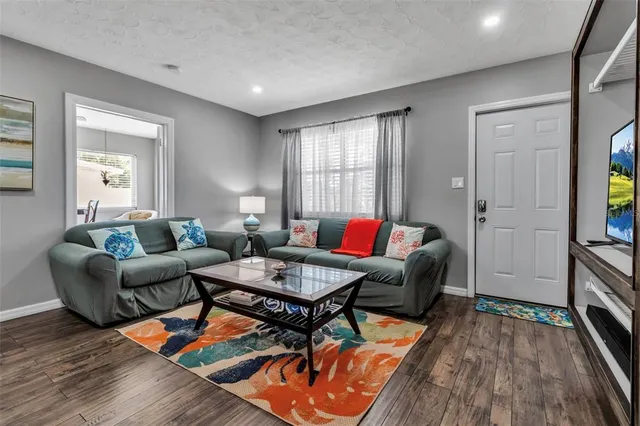 $343,000 | 1507 32nd Street West, Bradenton, FL 34205