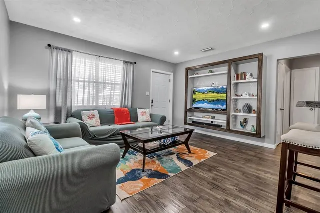 $343,000 | 1507 32nd Street West, Bradenton, FL 34205