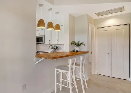 $285,000 | 6467 Carrington Circle, Unit 43, Sarasota, FL 34238