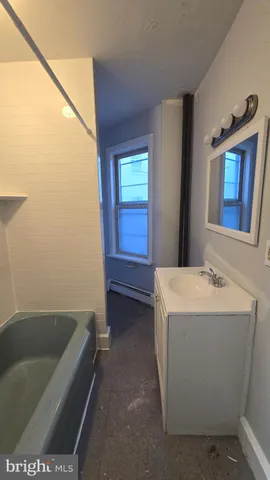 $1,400 | 838 Fairmount Avenue, Trenton, NJ 08629