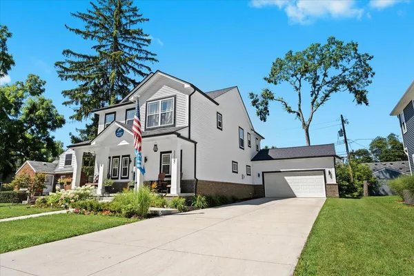 $849,900 | 3337 Garden Avenue, Royal Oak, MI 48073