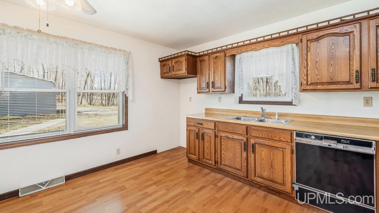 3874 Lake Ellwood Road Florence, WI 54121 - Photo 8 of 31