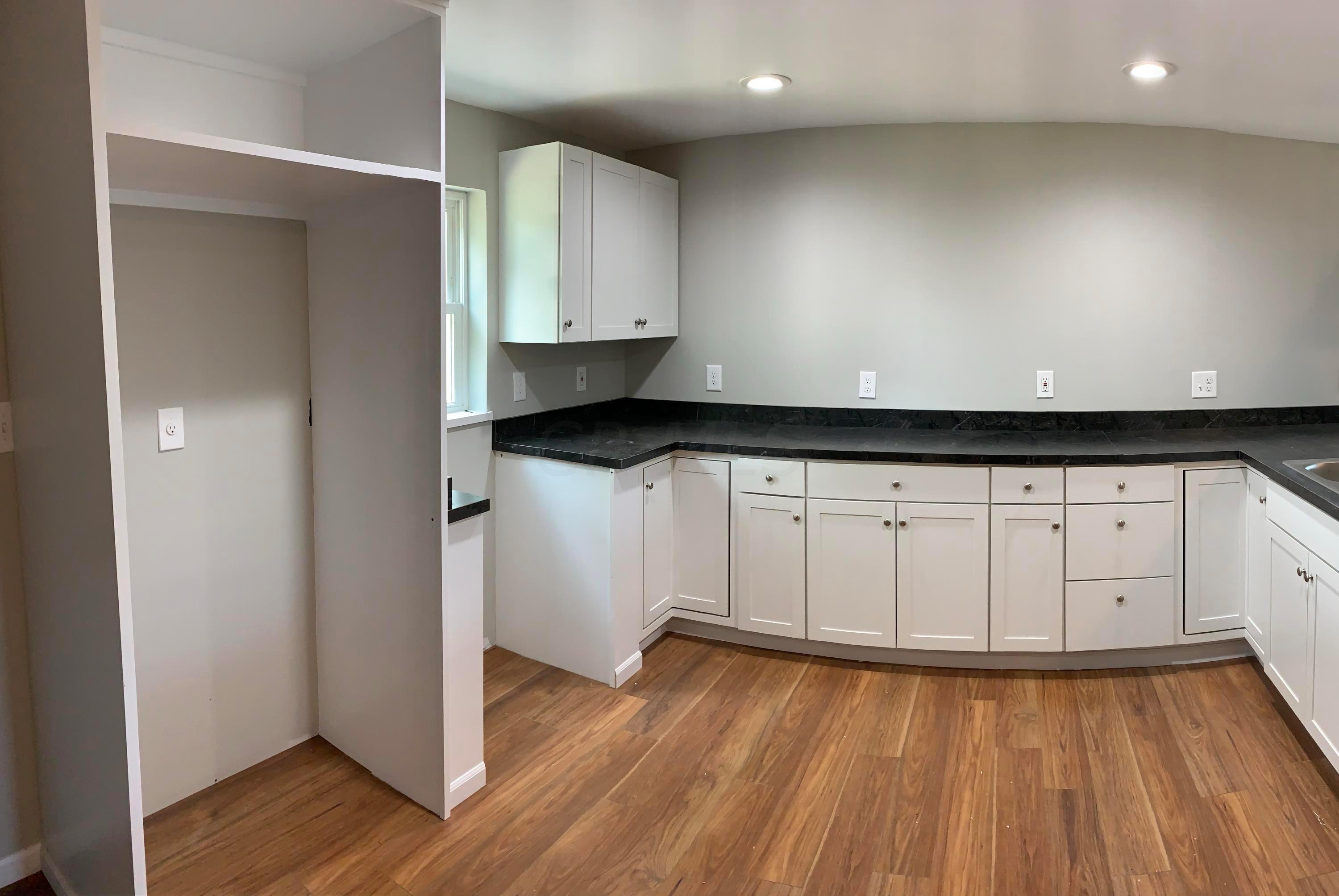 3344 Meridian Road Columbus, OH 43232 - Photo 4 of 15 Gallery Image 4