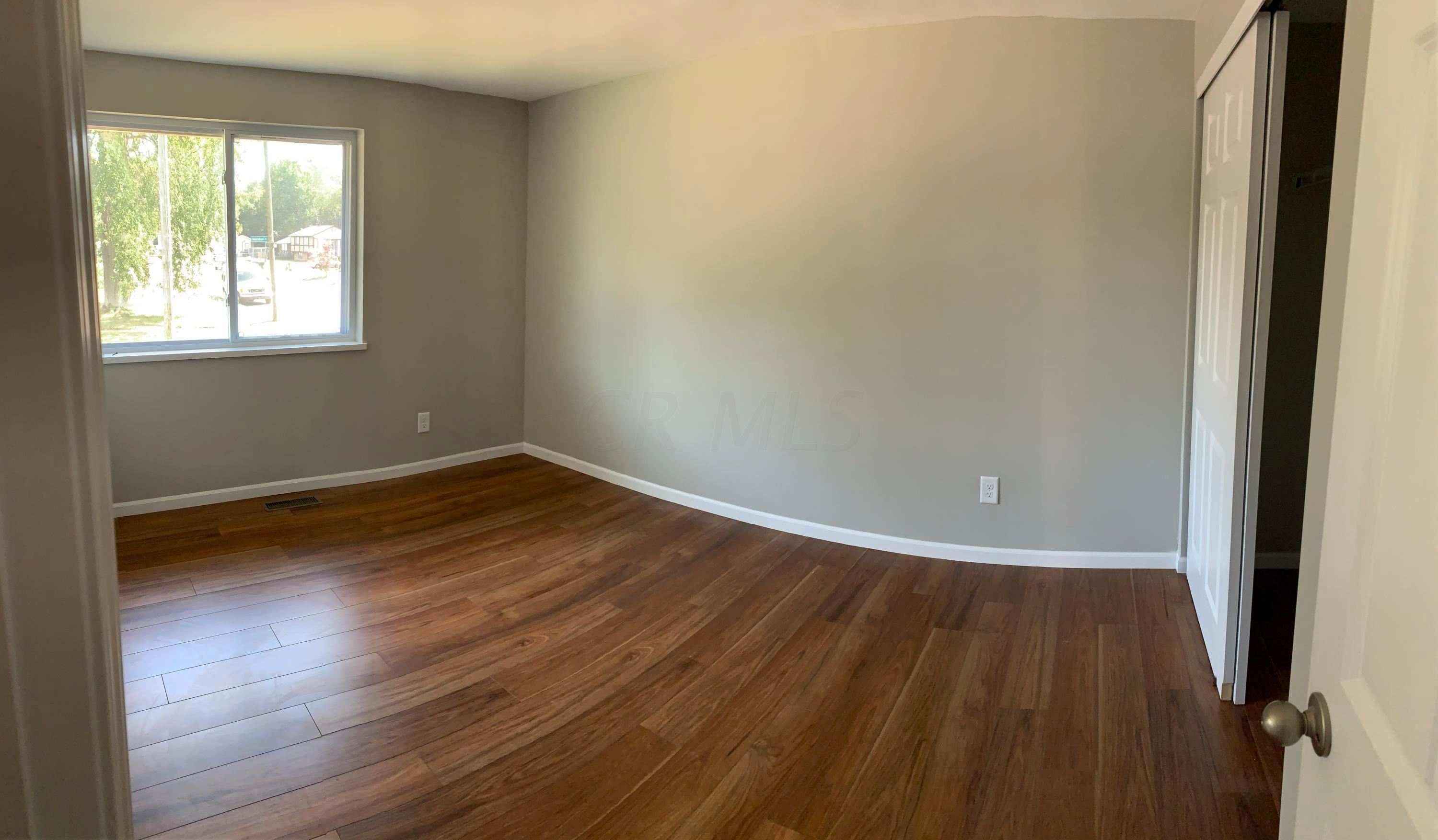 3344 Meridian Road Columbus, OH 43232 - Photo 9 of 15 Gallery Image 9