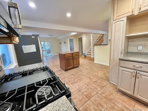 $4,995 | 51 Emmett Terrace, Unit 1, New Rochelle, NY 10805