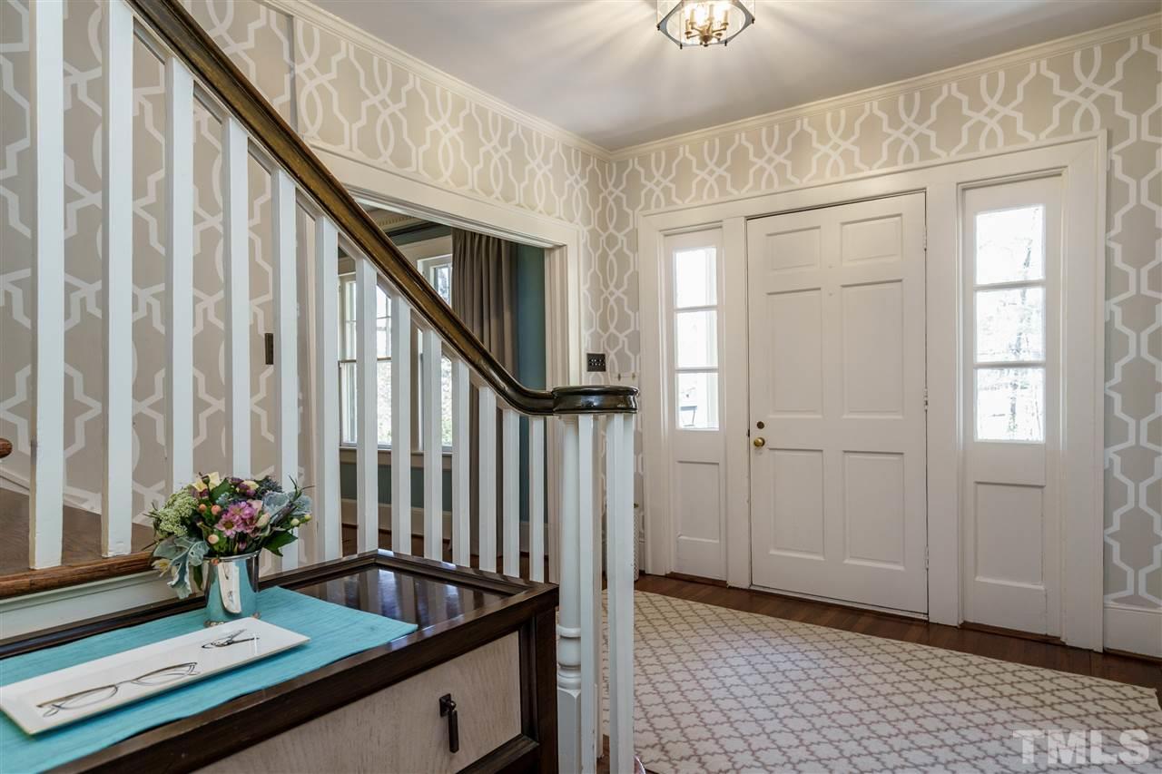 908 Cowper Drive Raleigh, NC 27608 - Photo 3 of 30