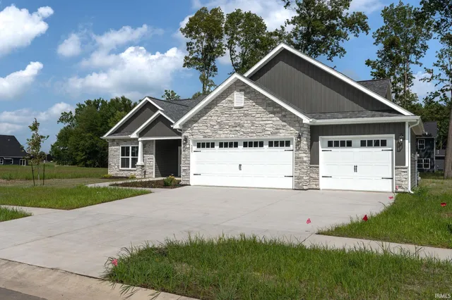 $419,900 | 837 South Hoke Avenue, Frankfort, IN 46041