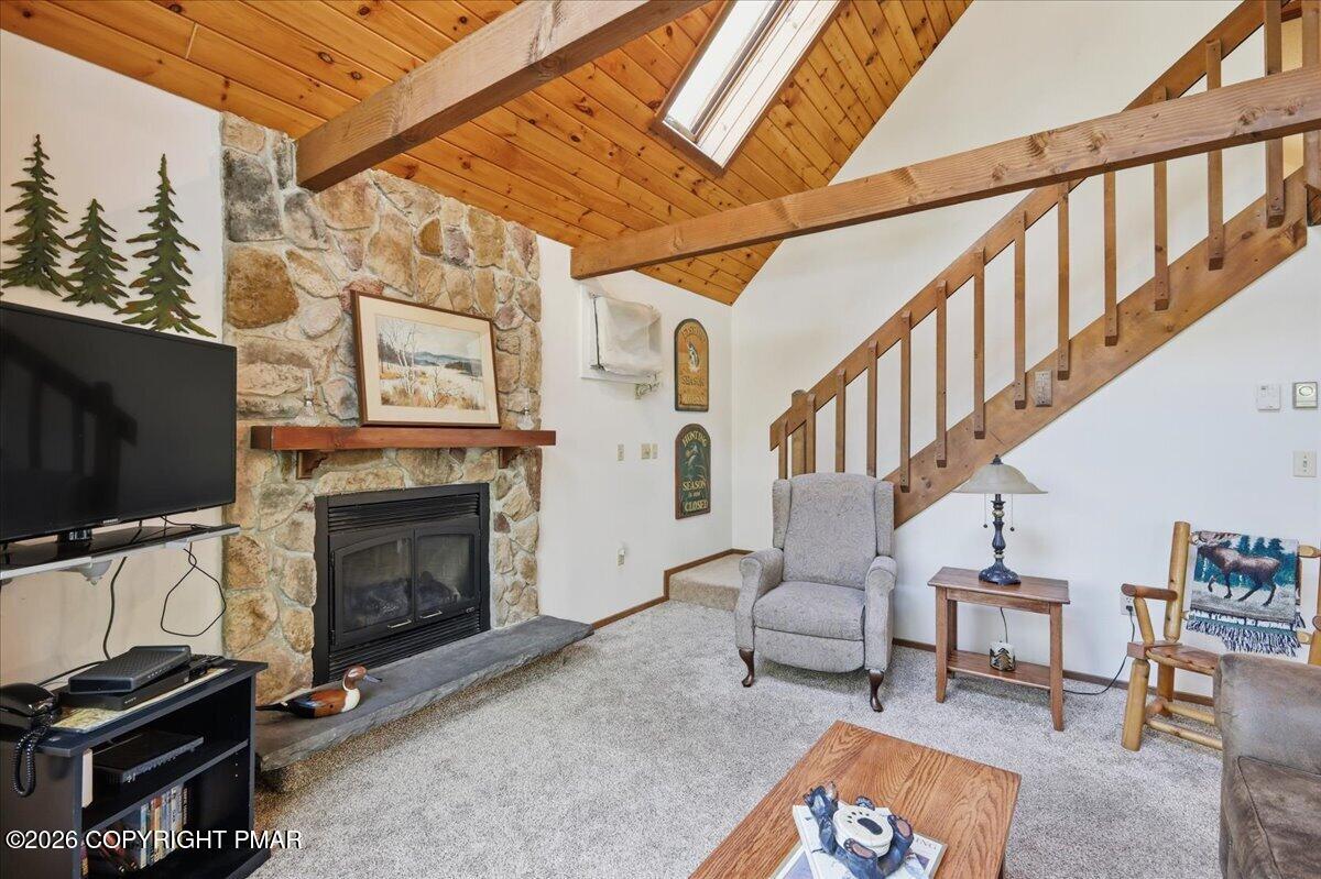 123 Lake In The Clouds Road Canadensis, PA 18325 - Photo 5 of 54 Open Living