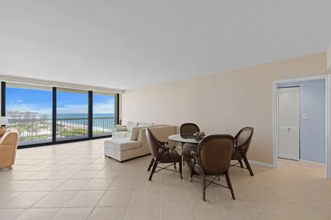 $1,895,000 | 3300 South Ocean Boulevard, Unit 504S, Palm Beach, FL 33480