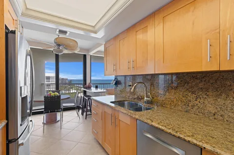 $1,895,000 | 3300 South Ocean Boulevard, Unit 504S, Palm Beach, FL 33480