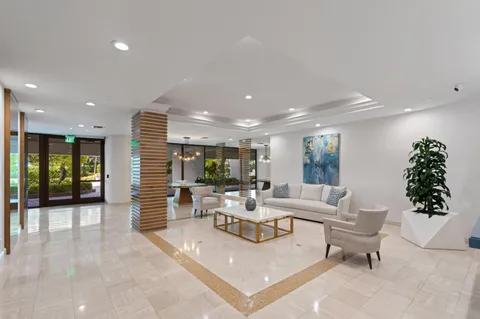 $1,895,000 | 3300 South Ocean Boulevard, Unit 504S, Palm Beach, FL 33480
