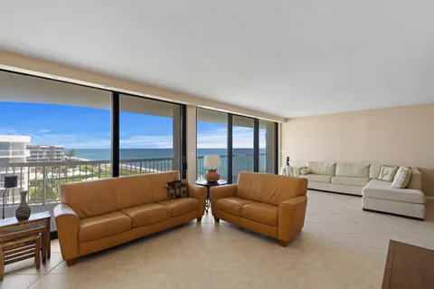 $1,895,000 | 3300 South Ocean Boulevard, Unit 504S, Palm Beach, FL 33480