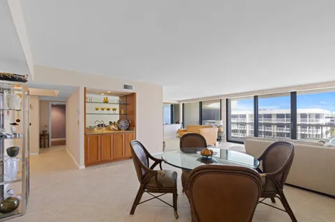 $1,895,000 | 3300 South Ocean Boulevard, Unit 504S, Palm Beach, FL 33480