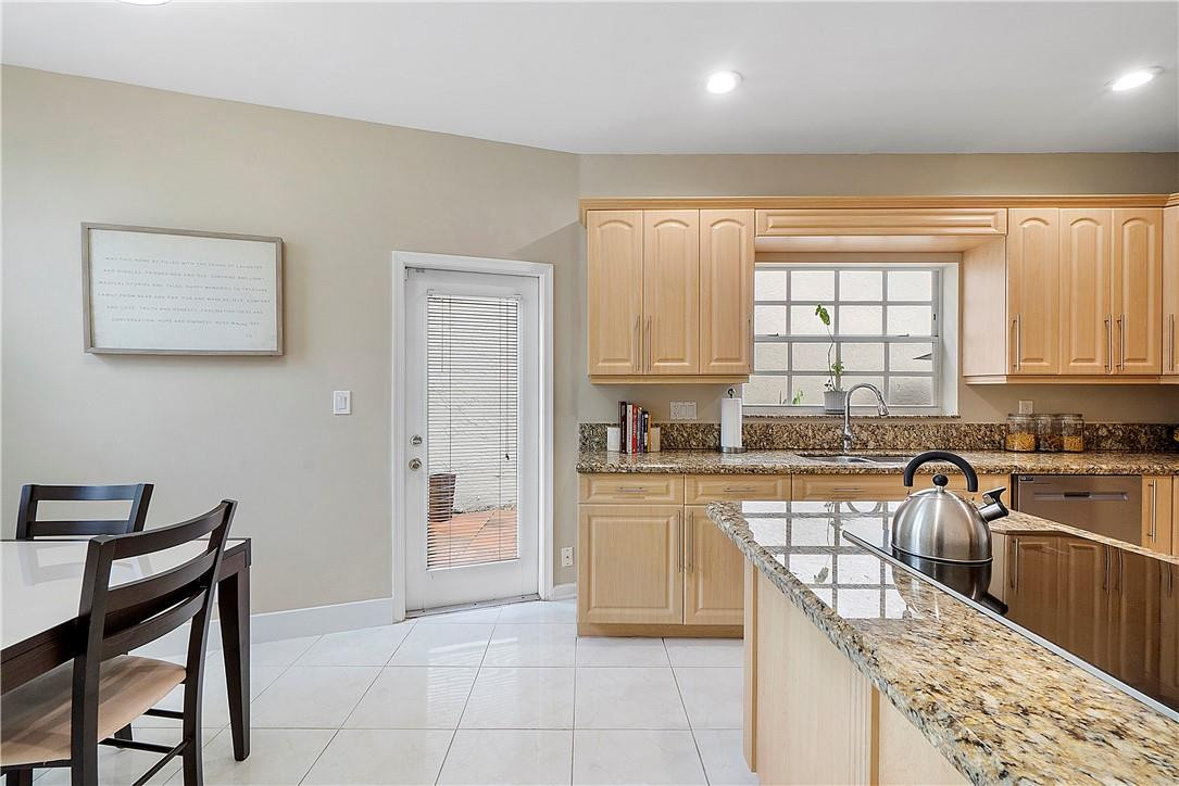 23225 Via Stel Boca Raton, FL 33433 - Photo 8 of 48 Photo 8