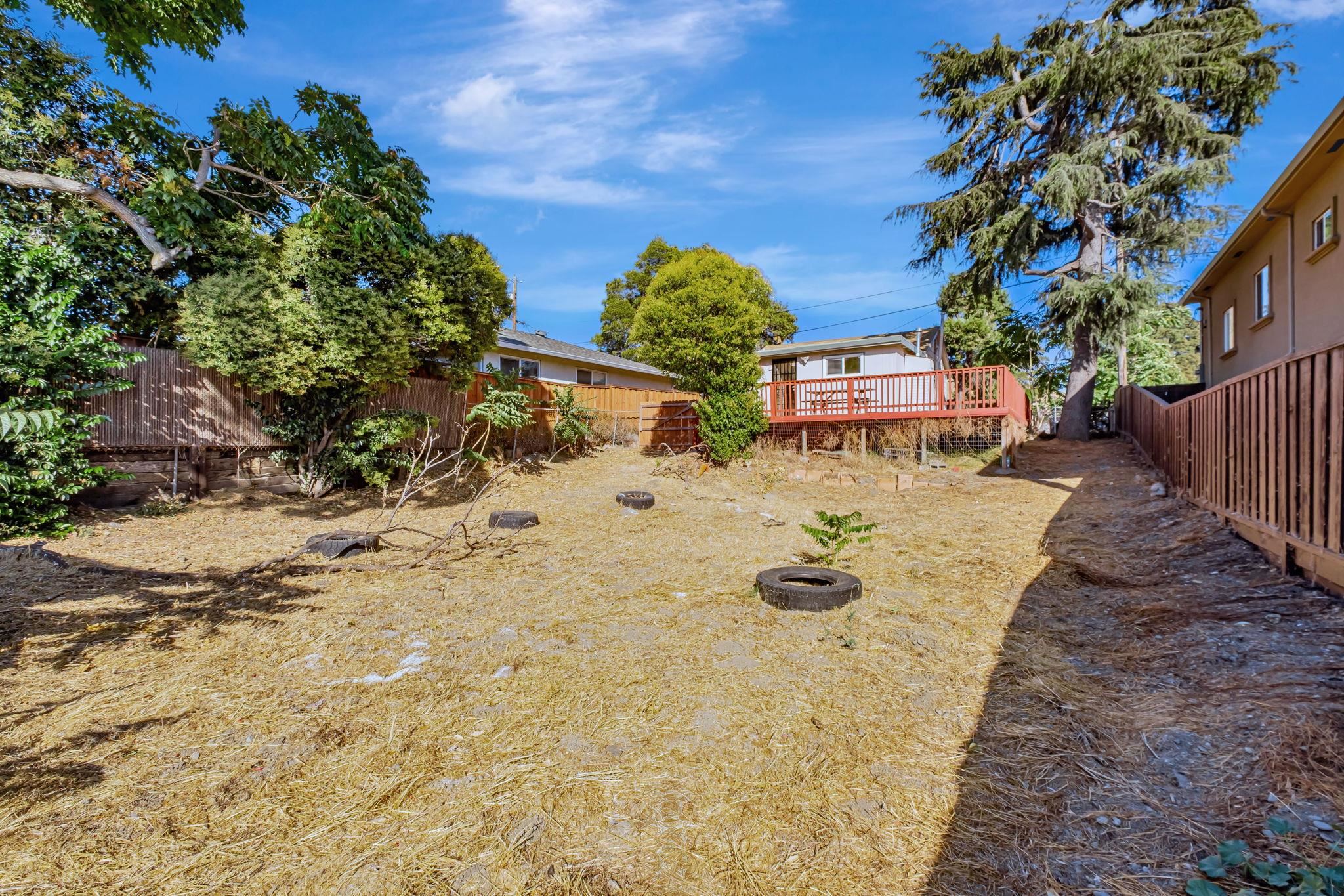 118 Sycamore Street Fremont, CA 94536 - Photo 30 of 30 a view of a backyard of the house