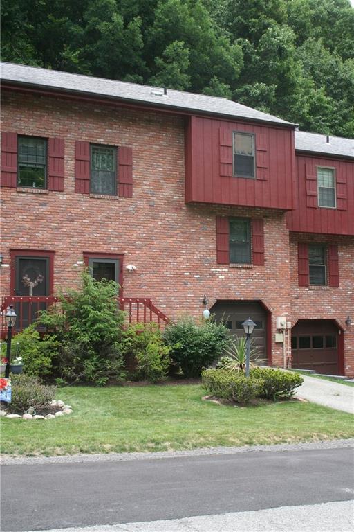 178 Old English Road Pittsburgh, PA 15237 - Photo 3 of 29