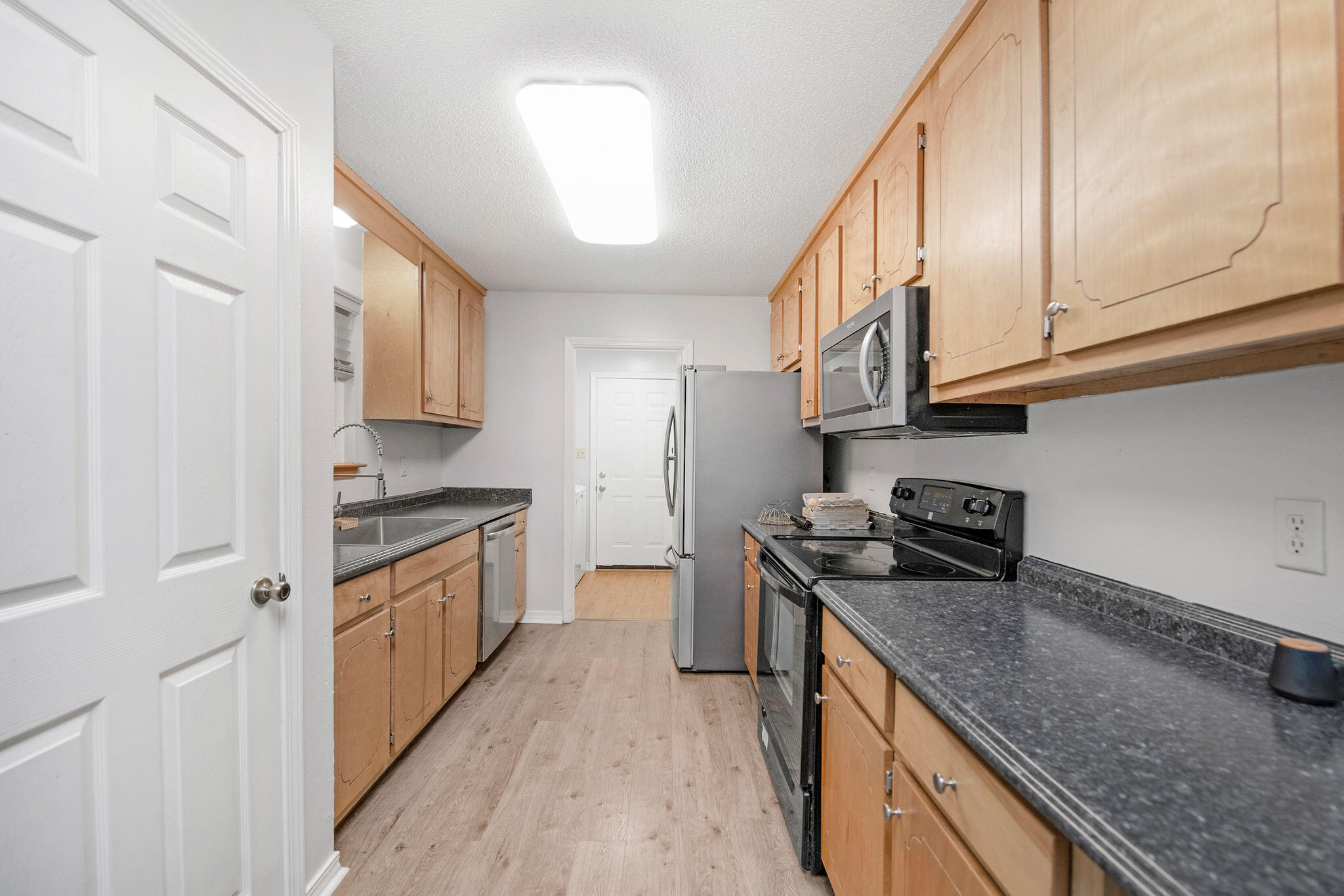 3571 Schifko Road Cantonment, FL 32533 - Photo 13 of 59 Kitchen