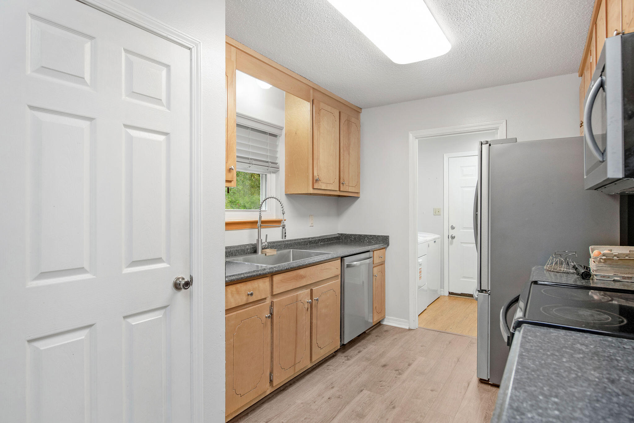 3571 Schifko Road Cantonment, FL 32533 - Photo 14 of 59 Kitchen