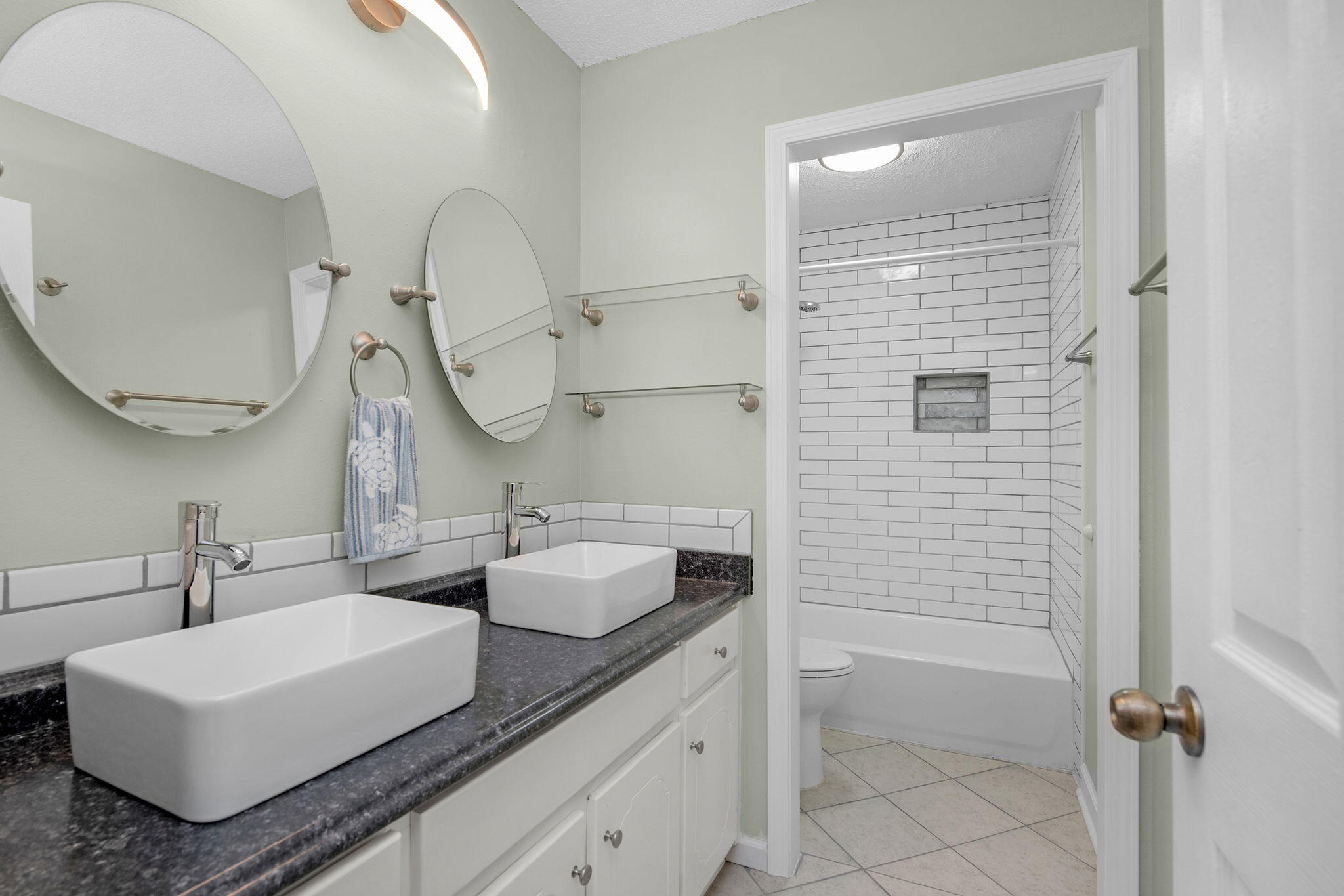 3571 Schifko Road Cantonment, FL 32533 - Photo 36 of 59 Secondary Bathroom