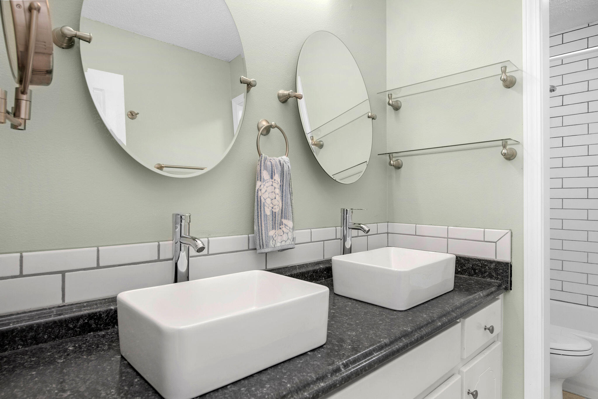 3571 Schifko Road Cantonment, FL 32533 - Photo 37 of 59 Secondary Bathroom