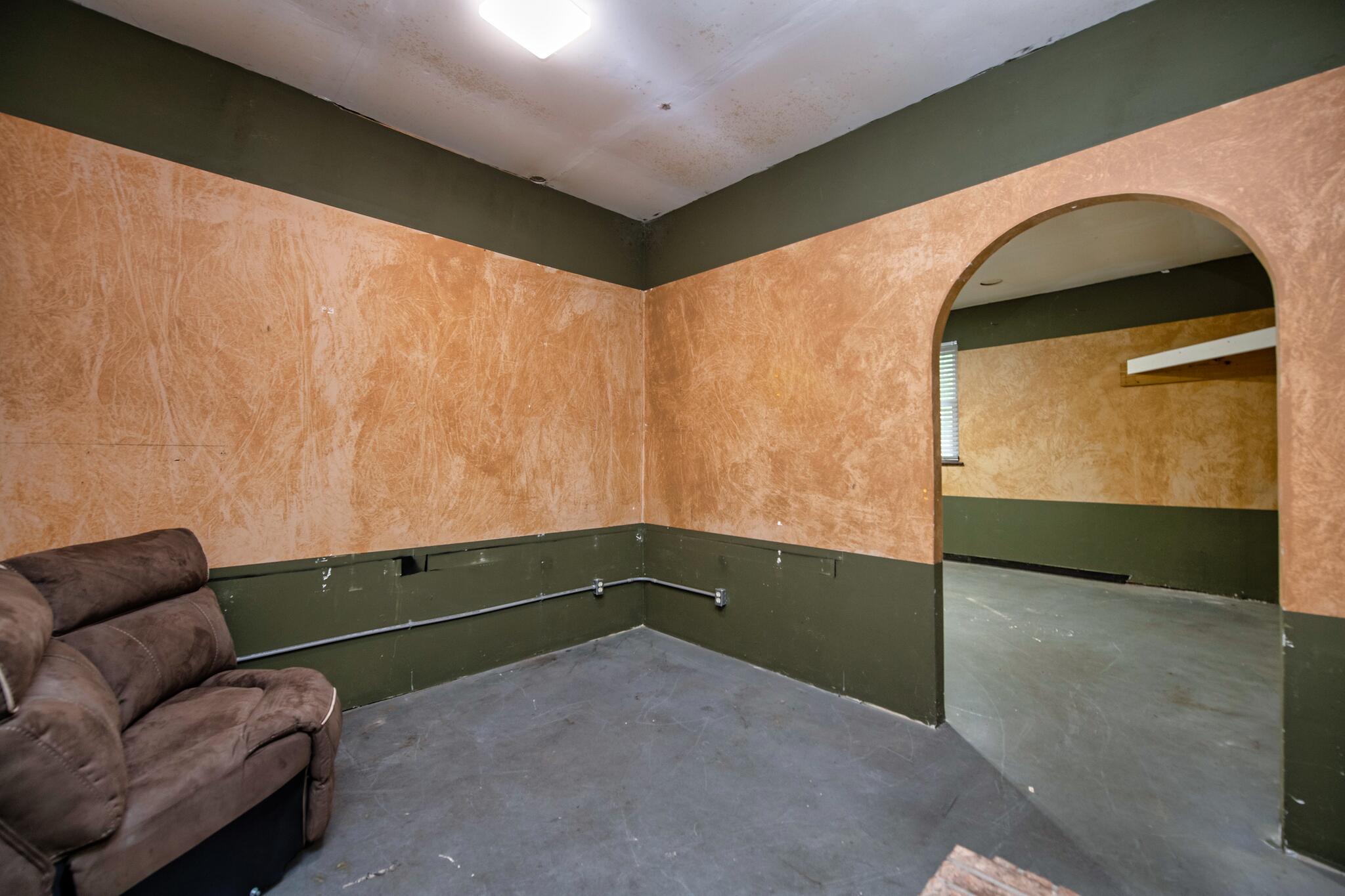 3571 Schifko Road Cantonment, FL 32533 - Photo 41 of 59 Garage