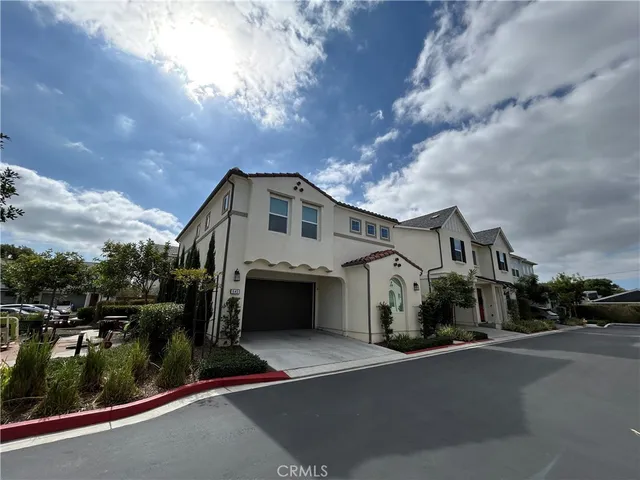 $5,600 | 945 Vivid Lane, Costa Mesa, CA 92626