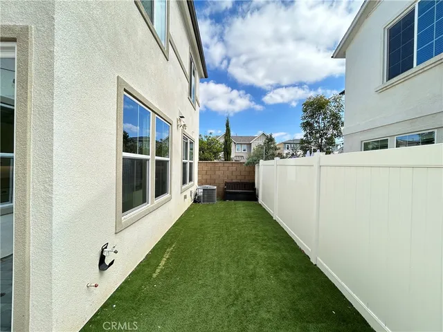 $5,600 | 945 Vivid Lane, Costa Mesa, CA 92626