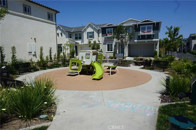 $5,600 | 945 Vivid Lane, Costa Mesa, CA 92626