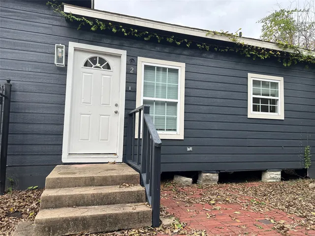 $1,550 | 808 Oakhurst Street, Unit 2, Houston, TX 77023