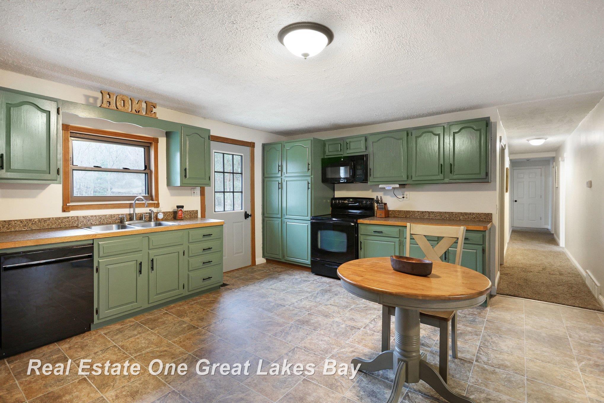 12467 Dorwood Road Burt, MI 48417 - Photo 8 of 33
