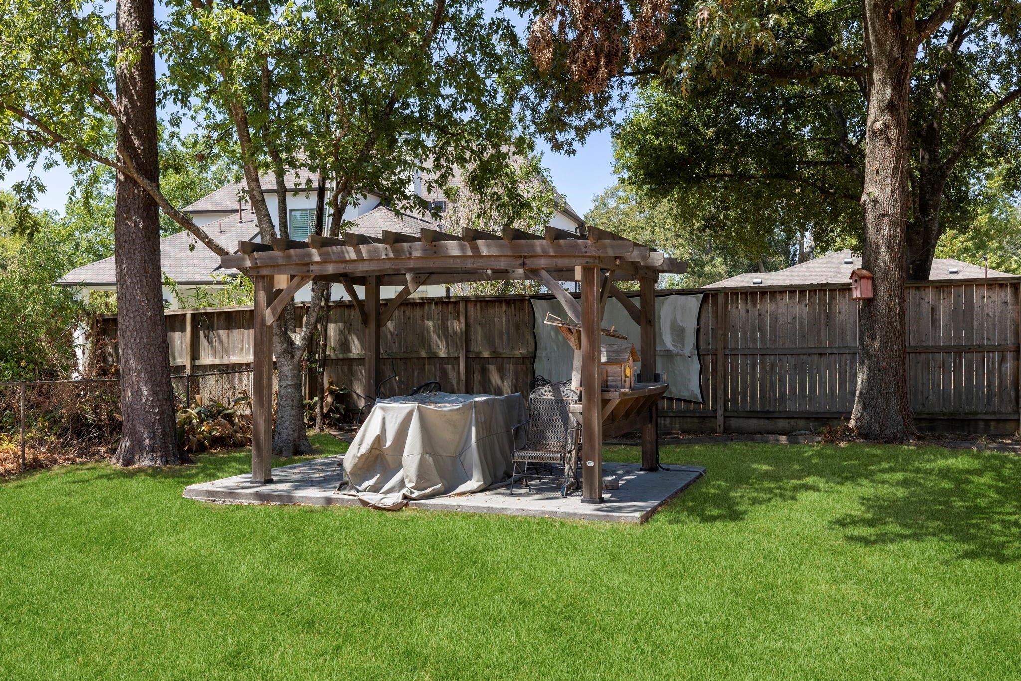 1802 Turnpike Road Houston, TX 77008 - Photo 46 of 47