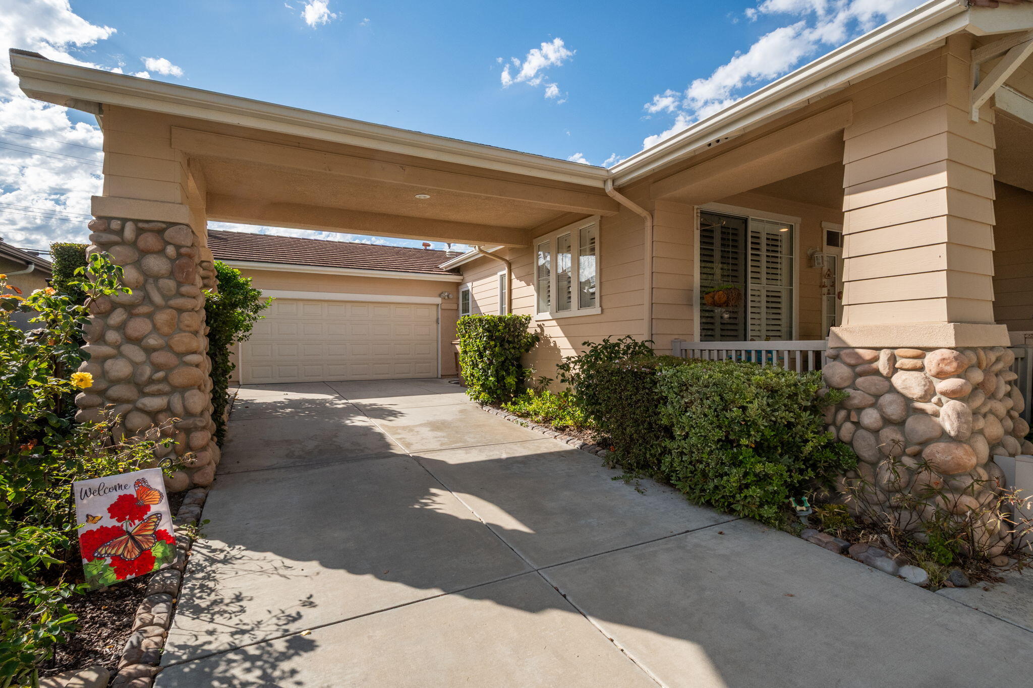 115 Ford Avenue Ventura, CA 93003 - Photo 31 of 33 a front view of a house with plants
