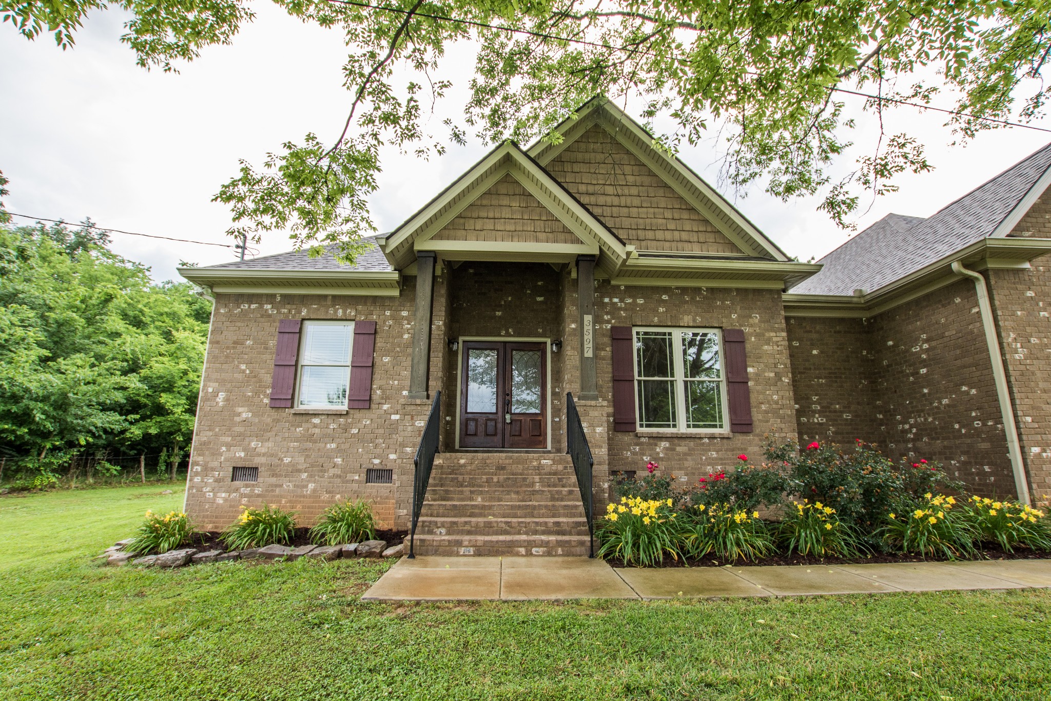 3597 Thompson Road Rockvale, TN 37153 - Photo 23 of 23 a front view of a house with a yard