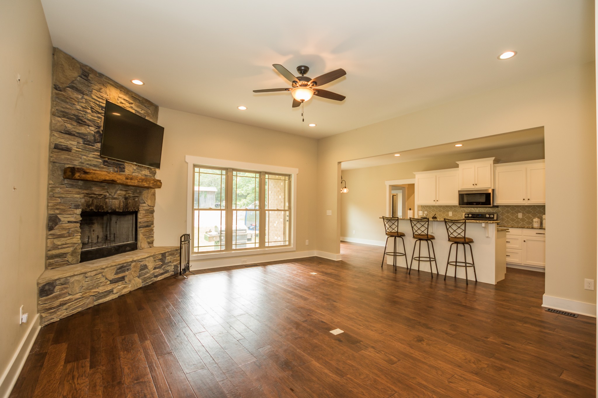 3597 Thompson Road Rockvale, TN 37153 - Photo 5 of 23 a view of a kitchen with microwave and furniture