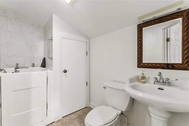 $4,500 | 4525 Beau Lac Lane, Metairie, LA 70002