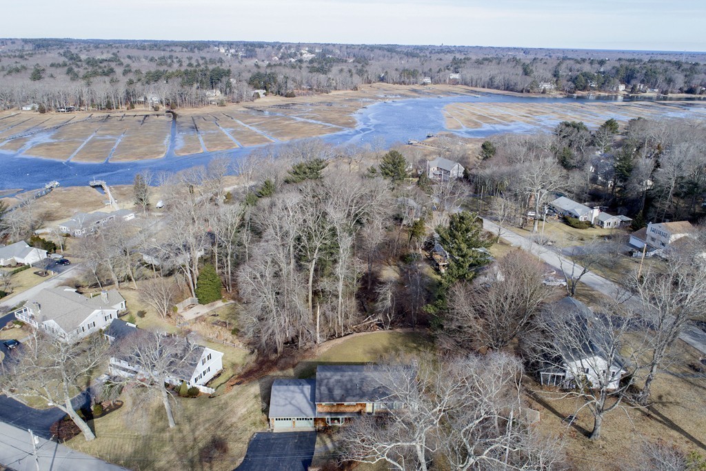 205 Riverside Circle Marshfield, MA 02050 - Photo 16 of 23 Gallery Image 16