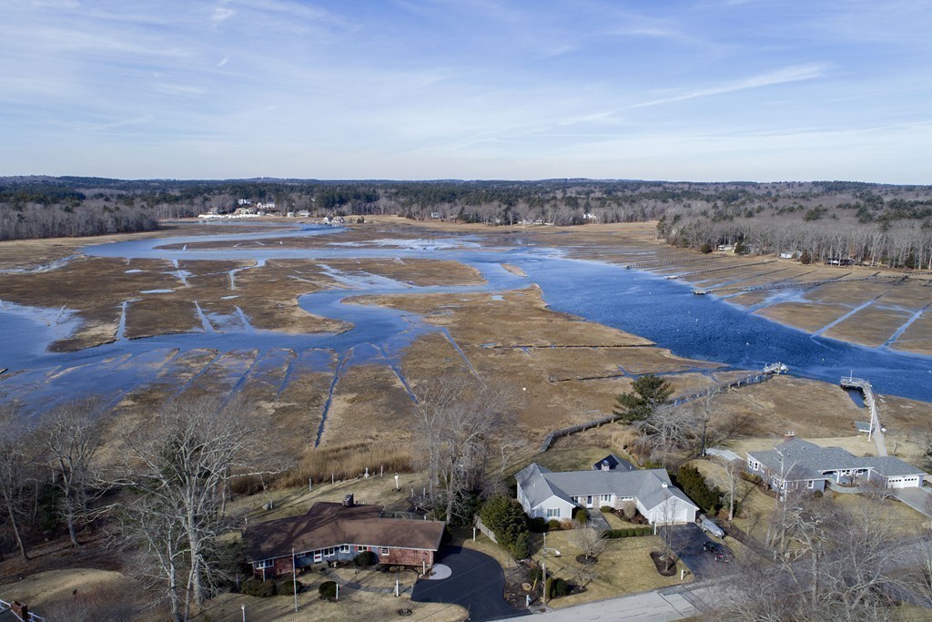 205 Riverside Circle Marshfield, MA 02050 - Photo 20 of 23 Gallery Image 20