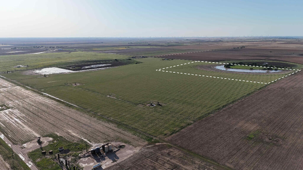 632 County Road 230 Post, TX 79356 - Photo 9 of 28 a view of a water with an ocean view