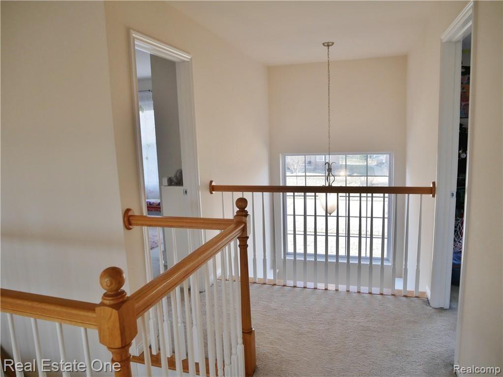 811 Monterey Ln. Rochester, MI 48307 - Photo 11 of 23 upper hall.JPG