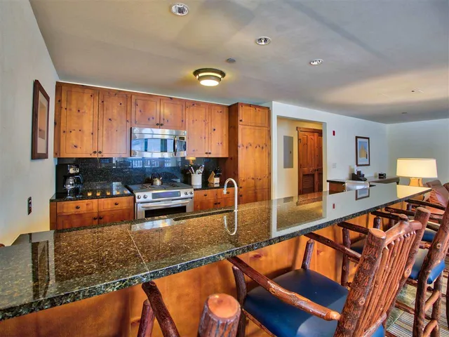 $175,000 | 7412 Mountain Road, Unit 425 #522, Stowe, VT 05672