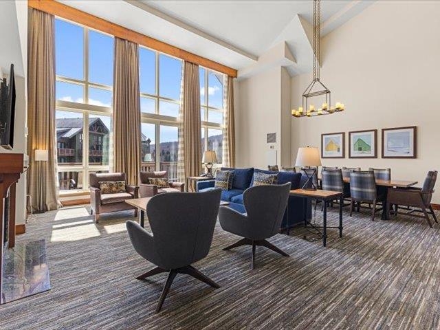 7412 Mountain Road, Unit 425 #522 Stowe, VT 05672 - Photo 3 of 54