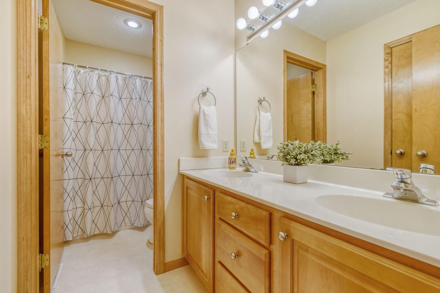 1633 Greystone Road Hastings, MN 55033 - Photo 28 of 36