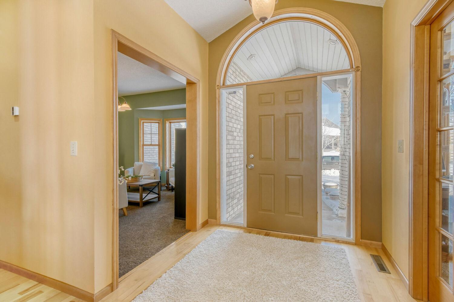 1633 Greystone Road Hastings, MN 55033 - Photo 4 of 36