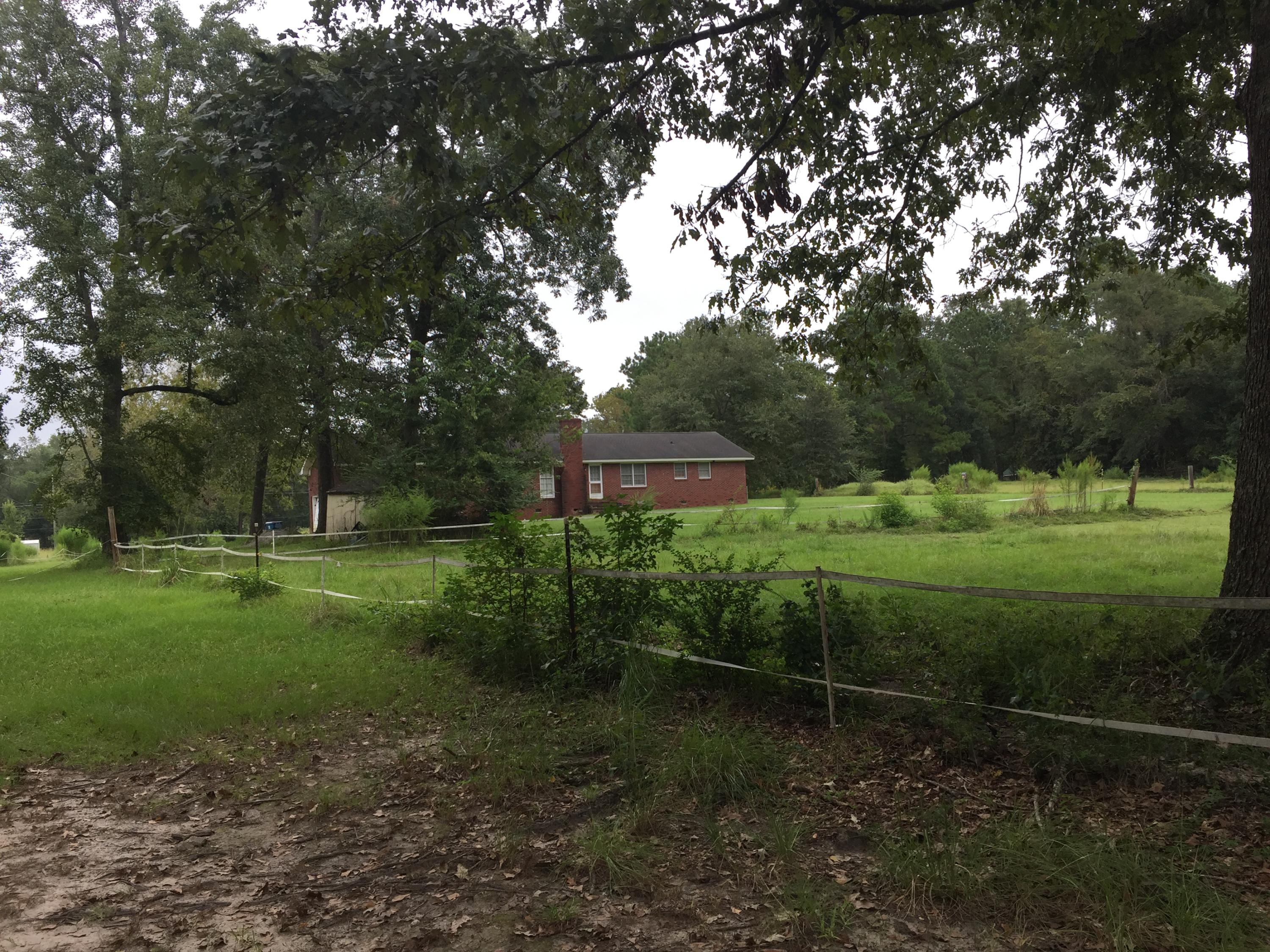 10373 Lincolnville Road Ladson, SC 29485 - Photo 5 of 12 IMG_3098