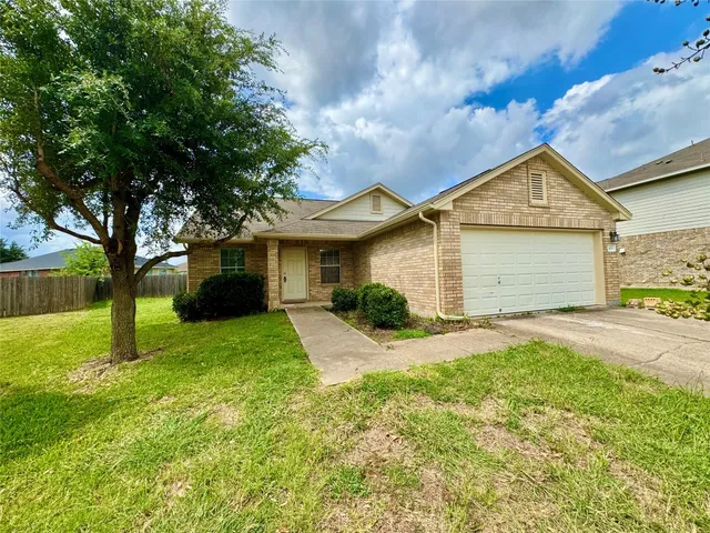 $1,900 | 105 Oakland Cove, Leander, TX 78641