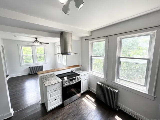 $1,675 | 43 Front Street, Unit 3, Middletown, CT 06457