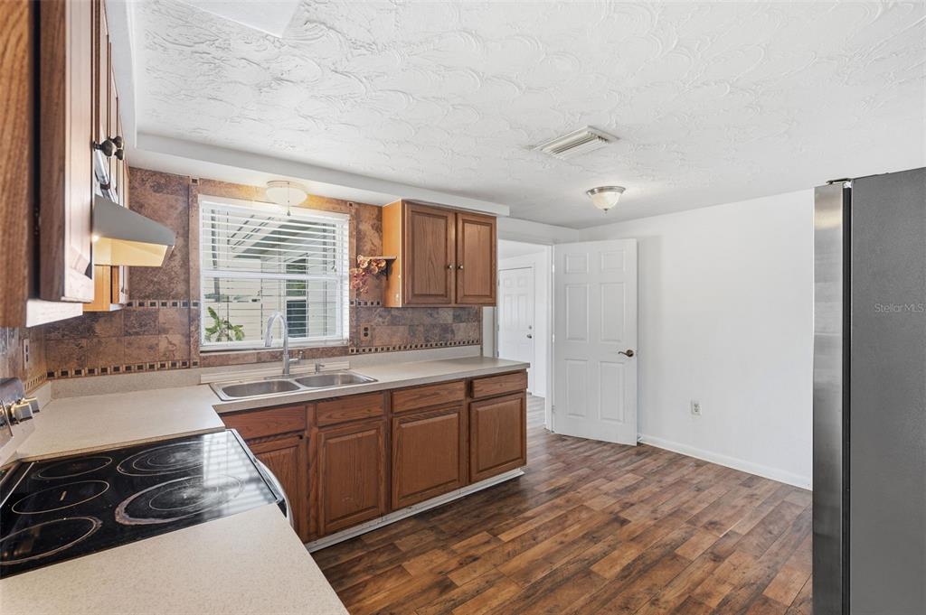 5753 1st Avenue New Port Richey, FL 34652 - Photo 8 of 49